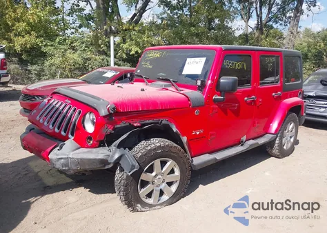 2016 Jeep Wrangler Unlimited Sahara z USA, uszkodzony, nr VIN 1C4BJWEG8GL323428